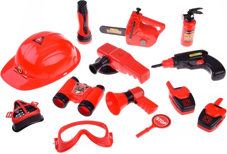 Pilns aprīkojums mazajiem ugunsdzēsējiem