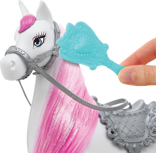 Izklaide, ķemmējot krēpes