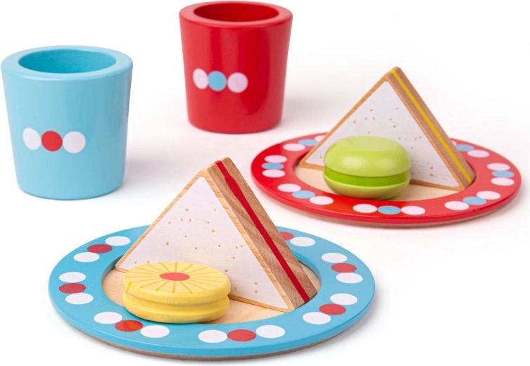 Creative five o’clock tea pretend play