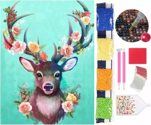 Detalizēts brieža motīvs ar ziediem