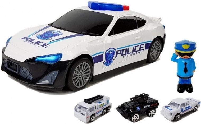 Komplektā 3 auto un figūriņa