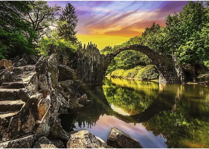 Elpu aizraujošs Rakotzbrücke motīvs