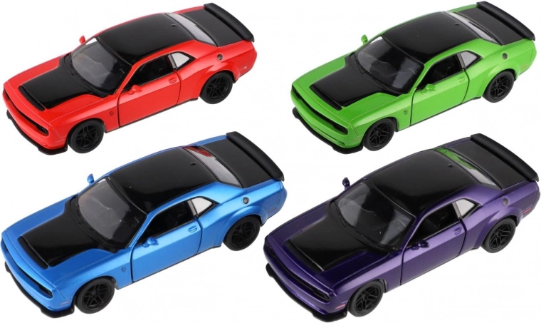 Četras pievilcīgas krāsas kolekcijai