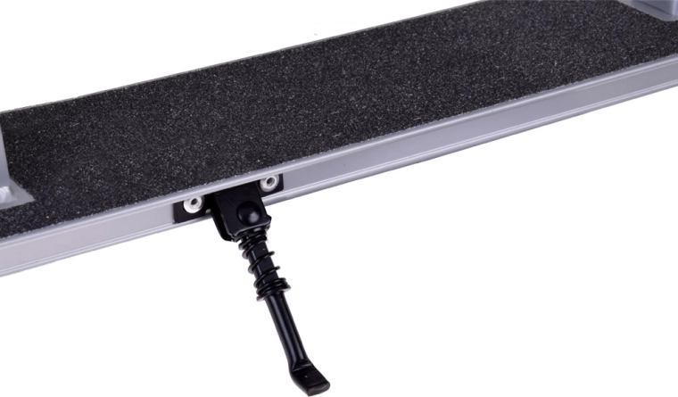 Saliekams, viegls un gatavs ceļam