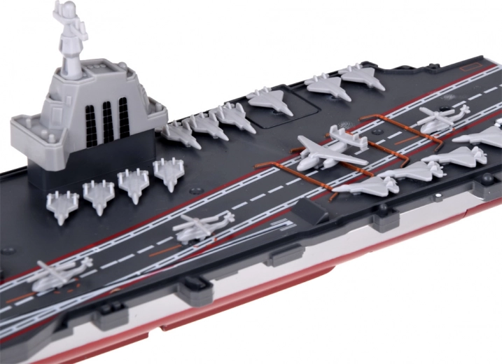 Detalizēts klājs ar mini lidmašīnām