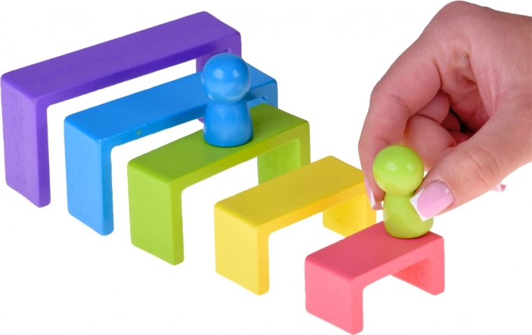 Montessori principi patstāvīgai spēlei