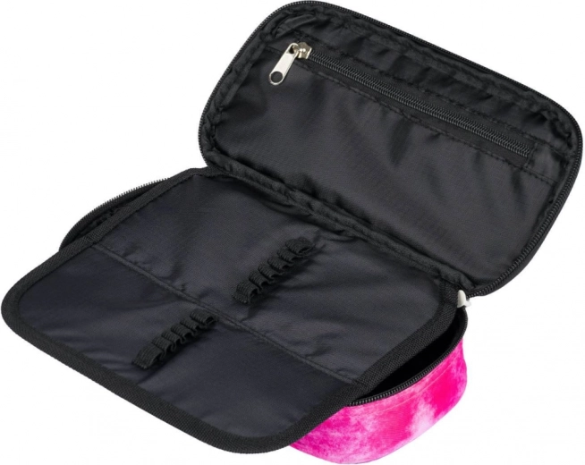 Practical internal zip pocket