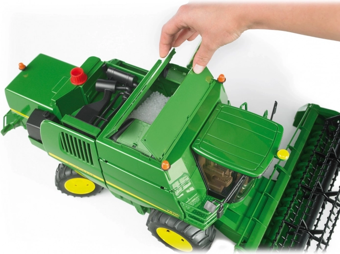 Atverami elementi un stūrējama aizmugurējā ass