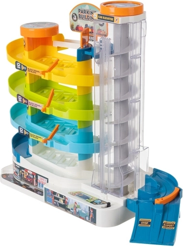 Pieci stāvi izklaides ar spirālveida trasi