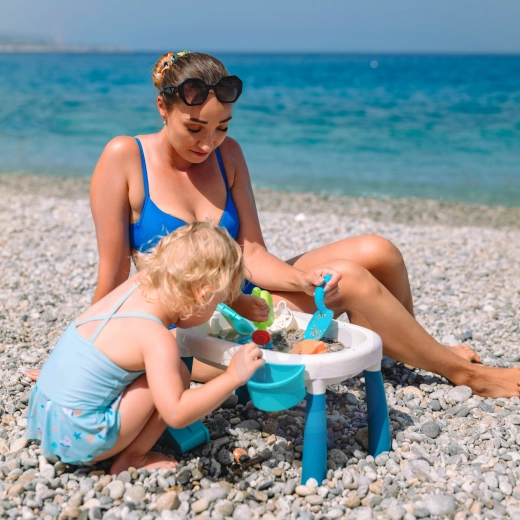 Spēle 2-in-1: ūdens un smiltis