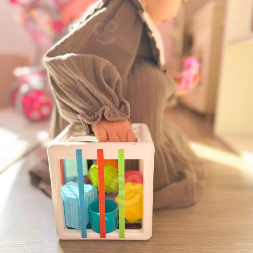 Drošs un izturīgs izpildījums mazām rokām