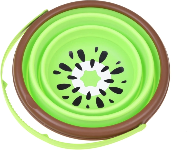 Cheerful kiwi motif kids love