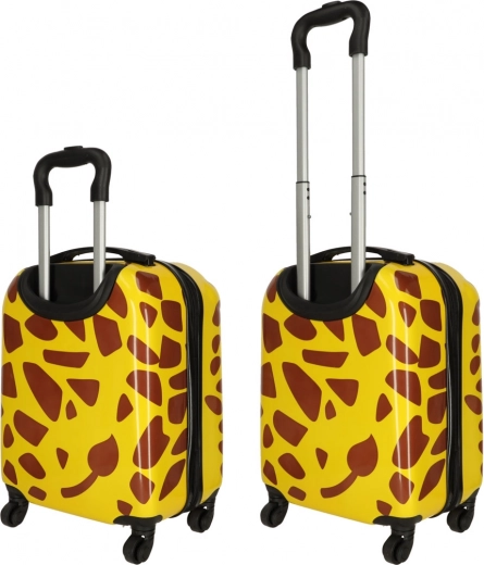 Ērta vadāmība uz 4 ritenīšiem