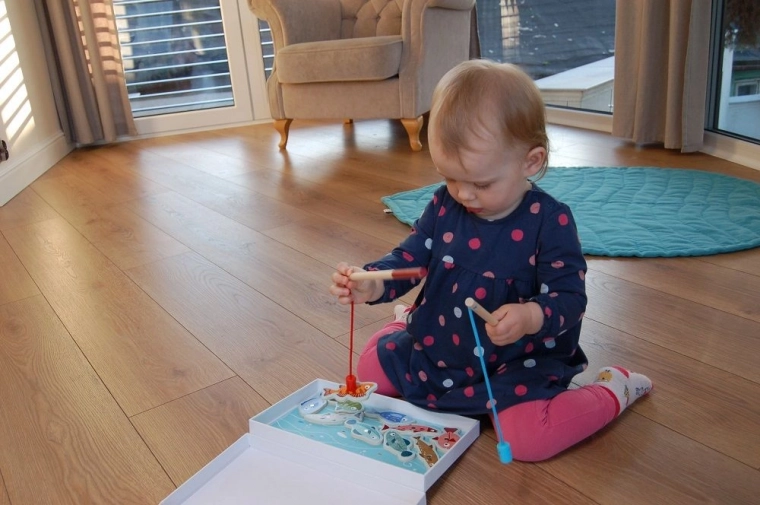 Palīdz attīstīt motoriskās prasmes