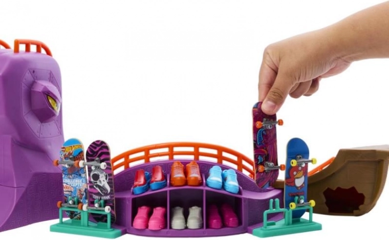 Unikāls fingerbords un noņemamas kurpes