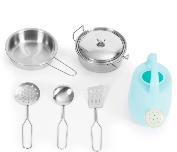 Metāla piederumi komplektā