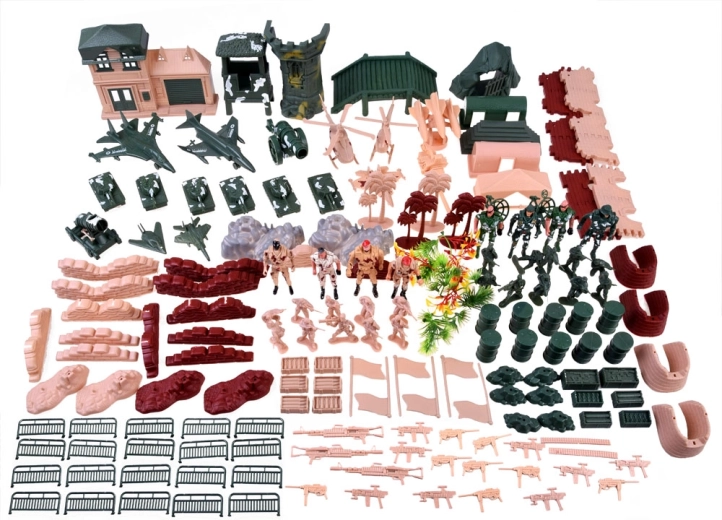 Plašs militārais komplekts