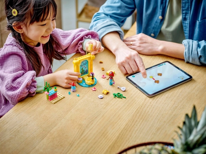 Atbalsta tehnoloģisku integrāciju