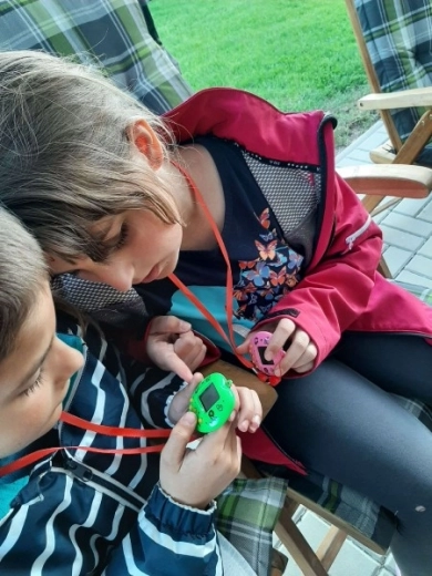 Māca atbildību rotaļu veidā