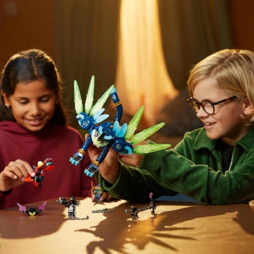 Poseable parts for action play