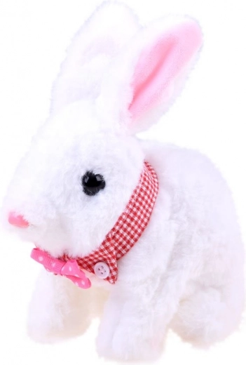 Interaktīvs trusītis, kas atdzīvojas rotaļās