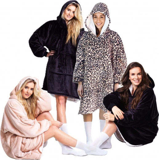 Praktiska priekšējā kabata un vienkārša kopšana