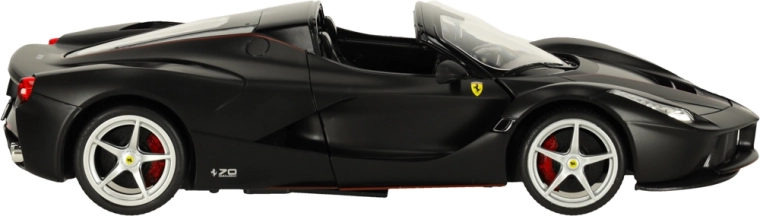 Uzticama supersporta auto replika