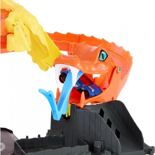 Action-packed cobra trap and efficient launcher