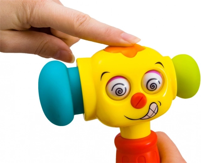 Jautrā sejiņa maina izteiksmi