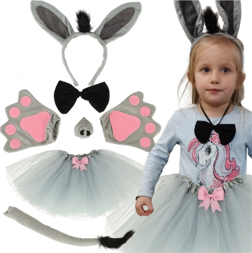 Cute and Complete Costume