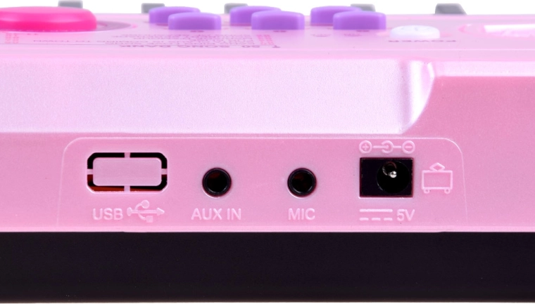 Mikrofons, USB barošana un plašas pieslēgumu iespējas