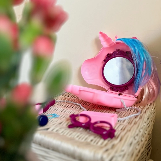 Stylable unicorn hair