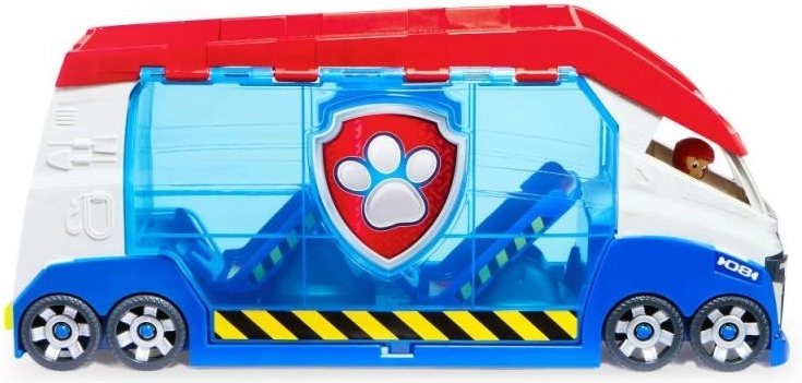 Vieta līdz 6 transportlīdzekļiem un figūriņām