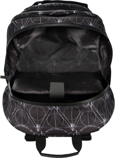 Gudrs iedalījums un kabata 15″ klēpjdatoram