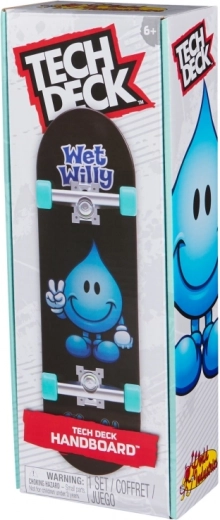 Reālistiska konstrukcija vienmērīgiem trikiem