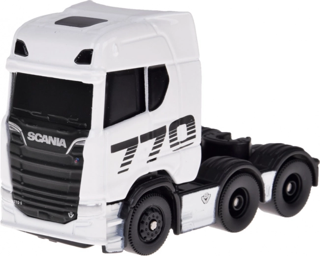 Metāla kabīne un detalizēts izpildījums