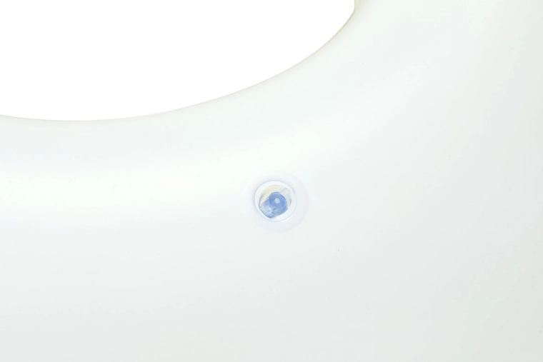 Izturīgs PVC materiāls + vienkāršs remonts