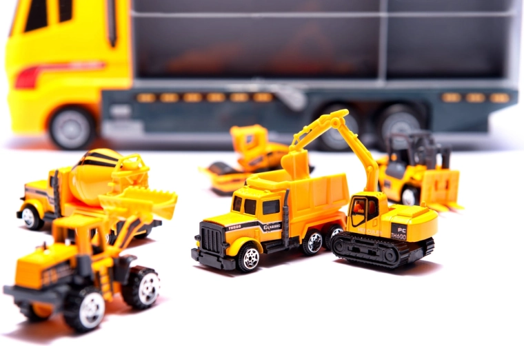 Sešas celtniecības mašīnas radošai spēlei