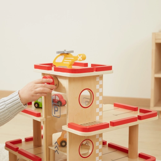 Rokas lifts ar kloķi