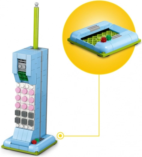 Alternatīvs 80. gadu mobilā tālruņa modelis