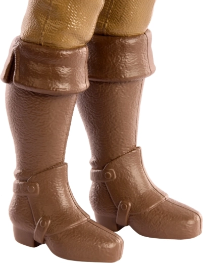 Reālistiskas detaļas no galvas līdz papēžiem