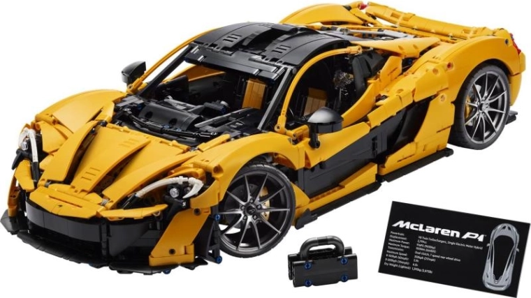 Izstādes modelis mērogā 1:8