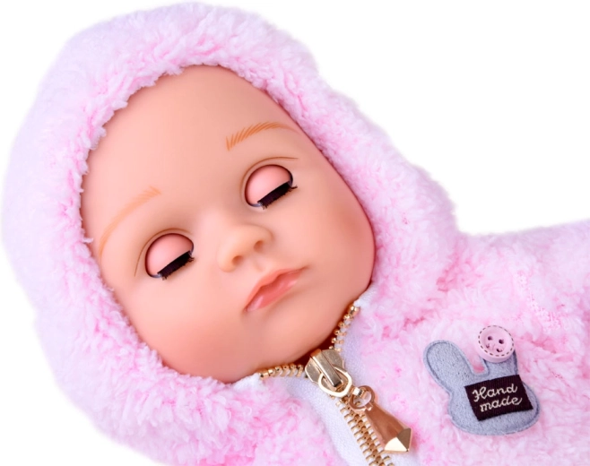 Aizveramas acis īstam miedziņam