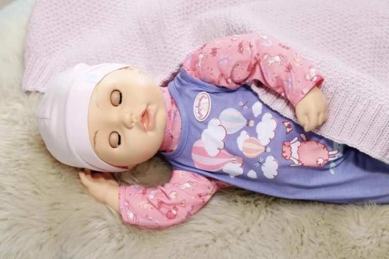 Soft body and sleeping eyes