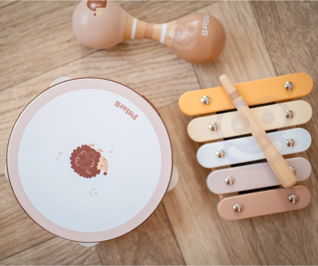 Pasteļkrāsu dizains ar eža motīvu