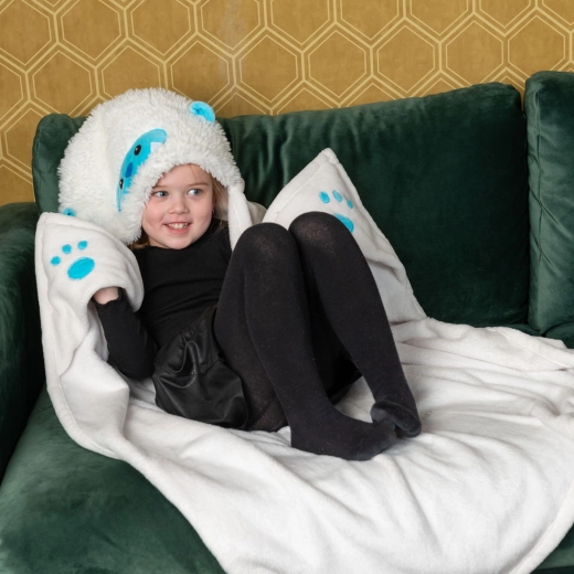 Hood and pockets for comfort and fun