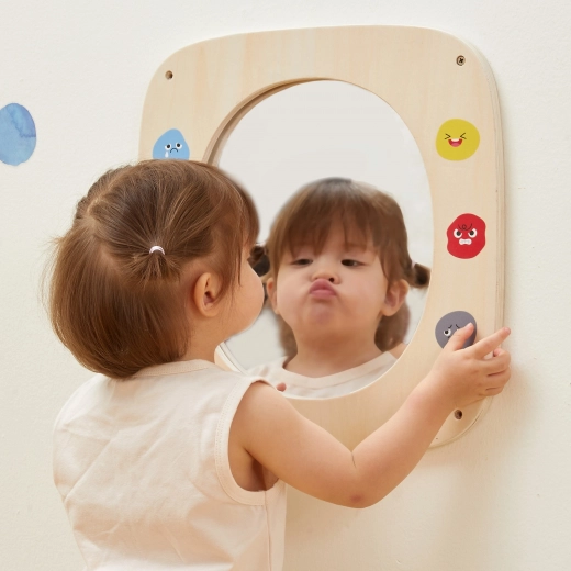 Izturīga koka konstrukcija ar noapaļotiem stūriem