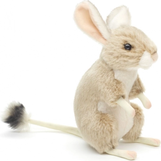 Tarbiķa reālistiskas detaļas