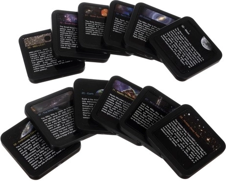 13 maināmi filmu diski ar realistisku kosmosu