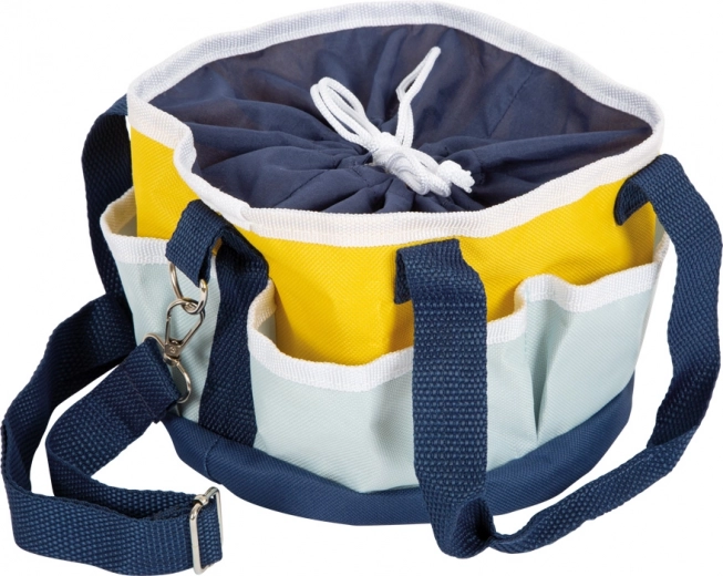 Praktiska soma ar savilkšanu un kabatām